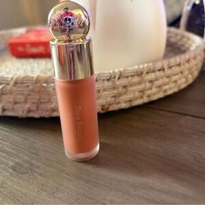 Rare Beauty blush Cream in shade Virtue